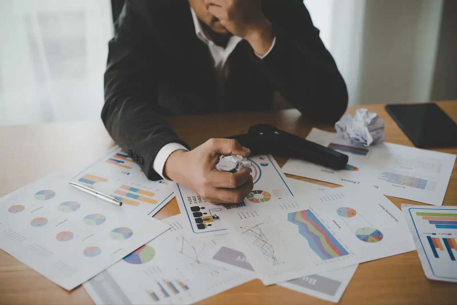 employee-analyzing-insurance-back-office-administration